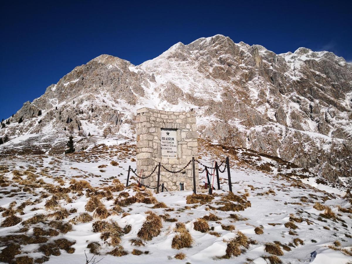 Mountain Lodge Forte Emilia Kobarid Buitenkant foto